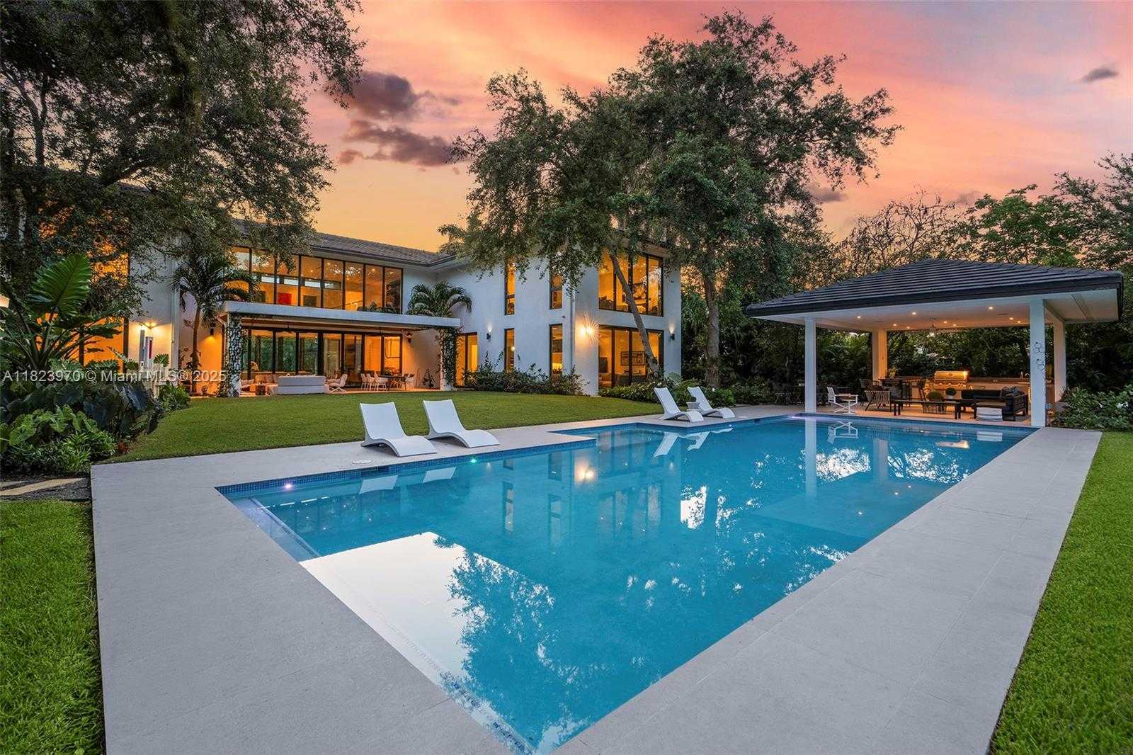 Small Image of 8875 SOUTH WEST 61ST CT, Pinecrest Number 5