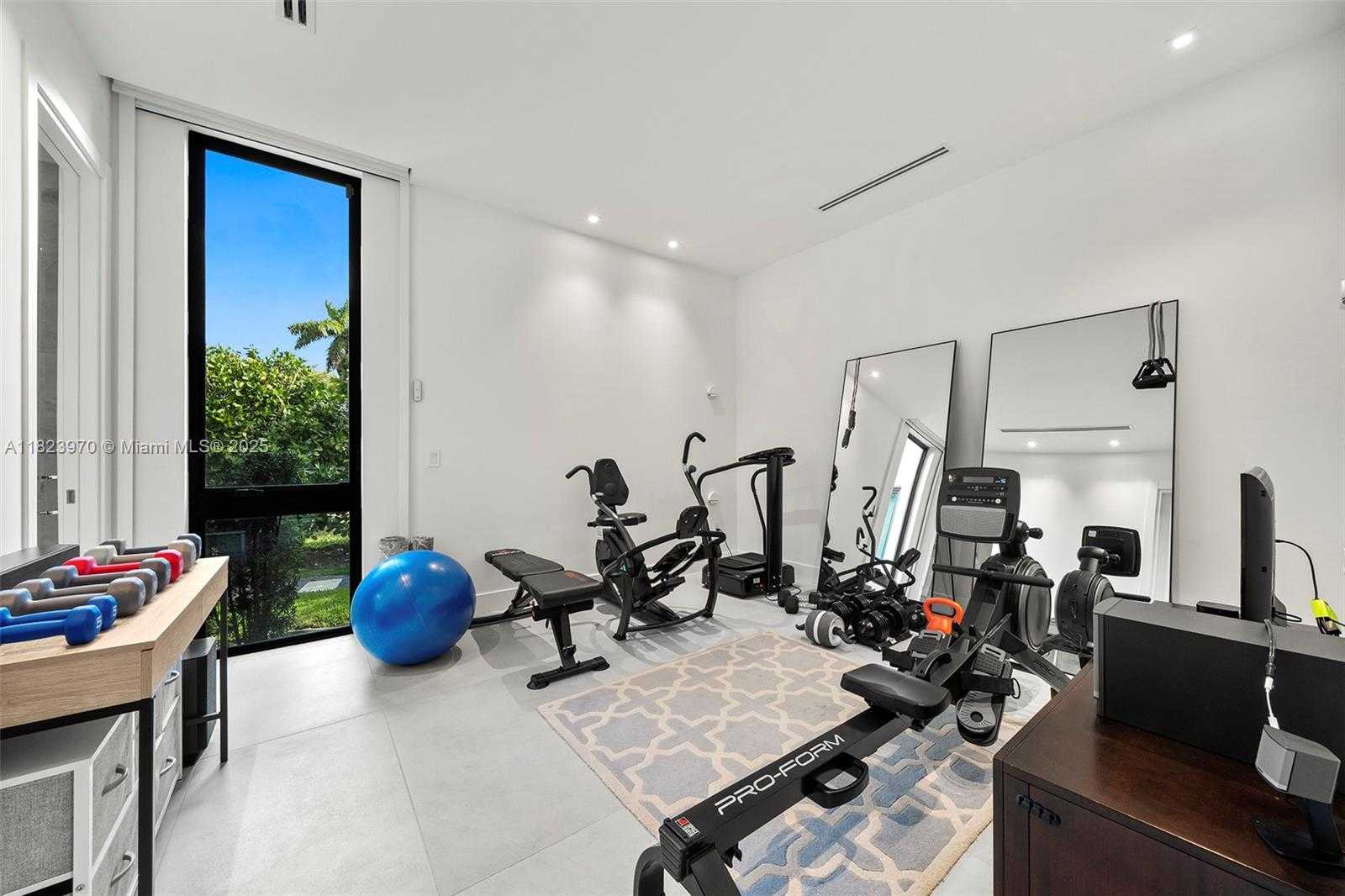 Small Image of 8875 SOUTH WEST 61ST CT, Pinecrest Number 76