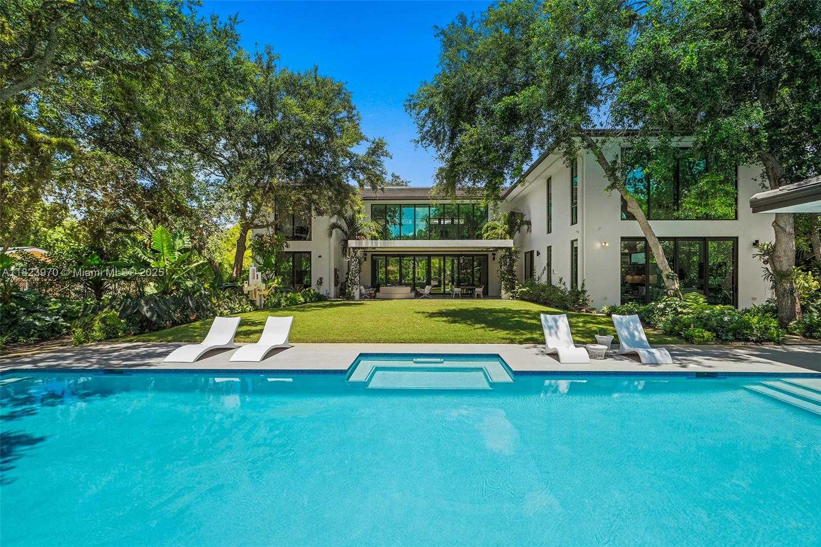 Small Image of 8875 SOUTH WEST 61ST CT, Pinecrest Number 87