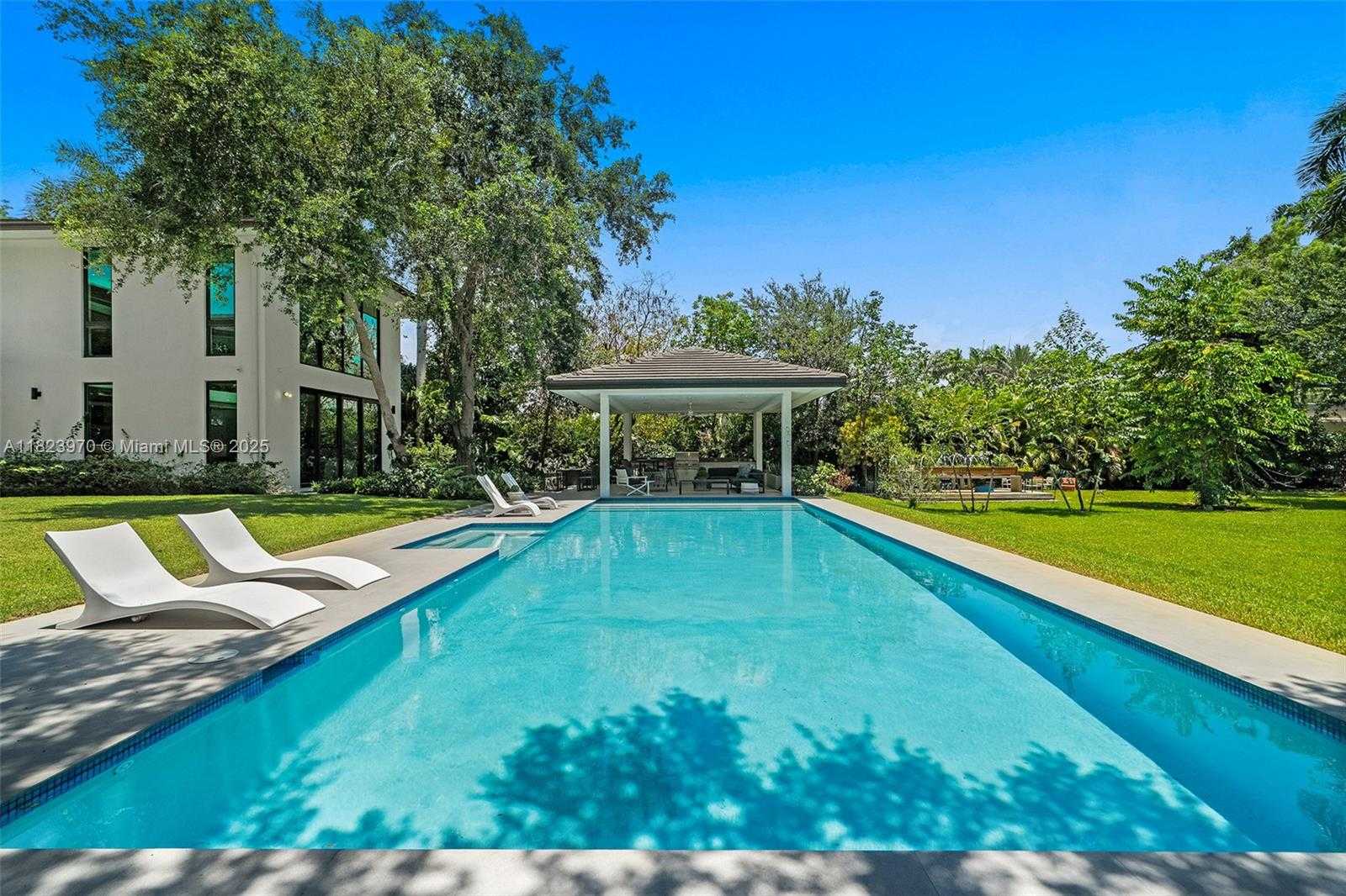 Small Image of 8875 SOUTH WEST 61ST CT, Pinecrest Number 90