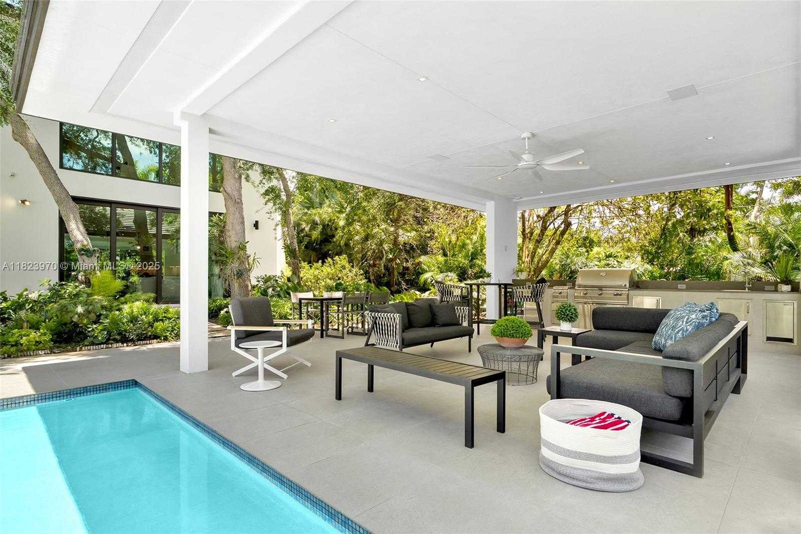 Small Image of 8875 SOUTH WEST 61ST CT, Pinecrest Number 91