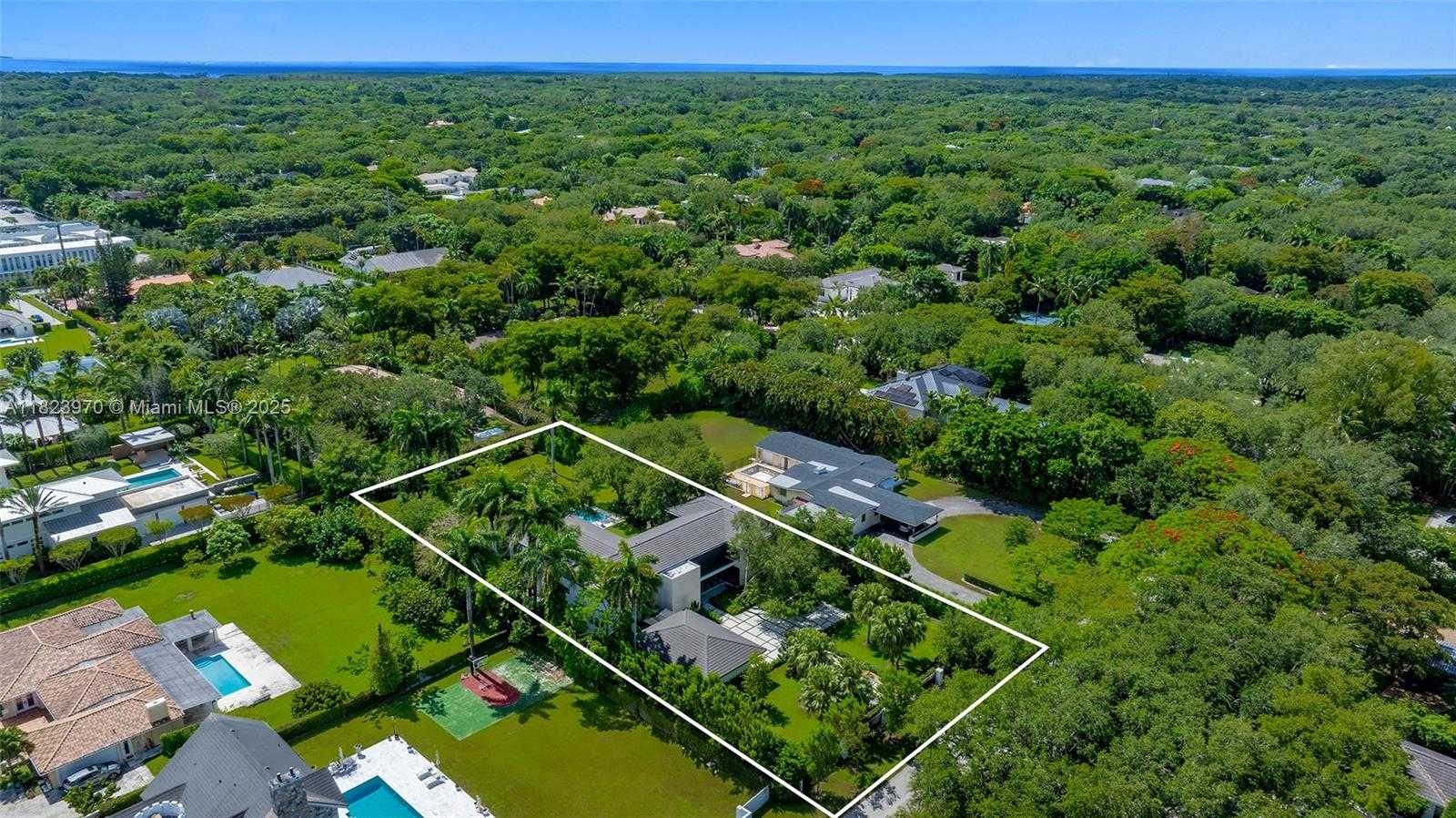 Small Image of 8875 SOUTH WEST 61ST CT, Pinecrest Number 96