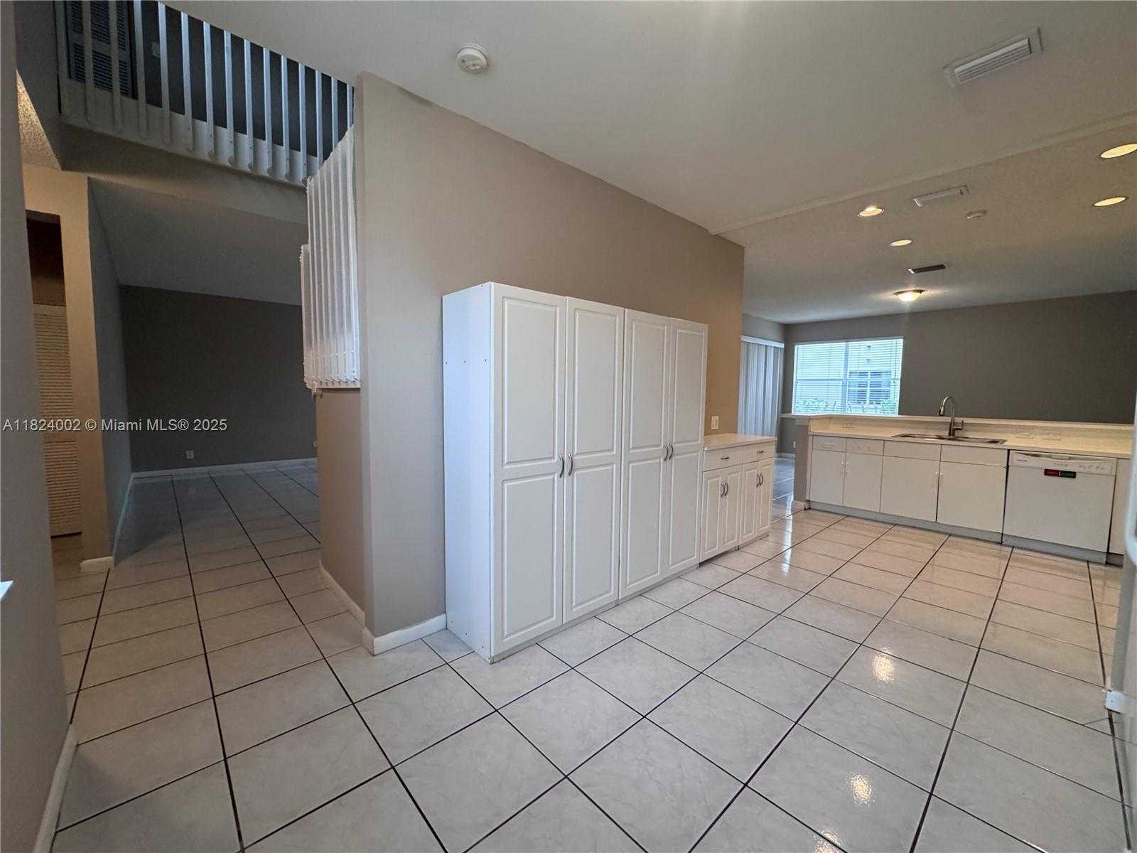 Small Image of 833 STANTON DR, Weston Number 4