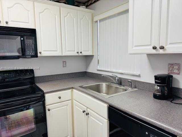 Small Image of 2711 NORTH PINE ISLAND RD, Sunrise Number 19
