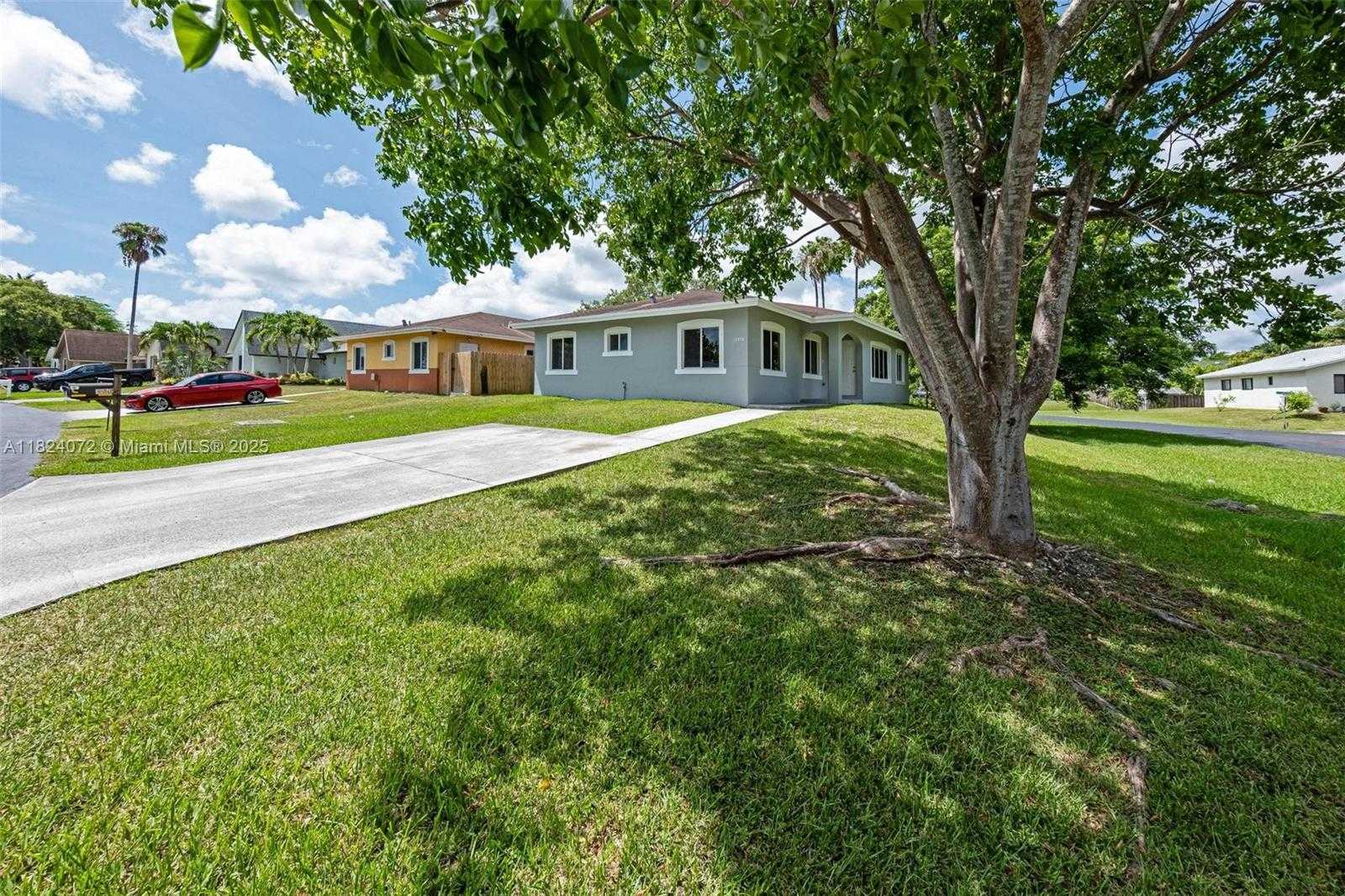 Small Image of 13576 SOUTH WEST 287TH TER, Homestead Number 2