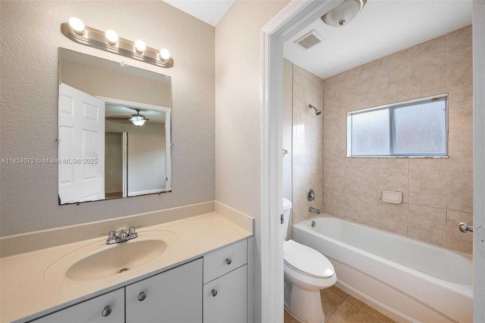 Small Image of 13576 SOUTH WEST 287TH TER, Homestead Number 21