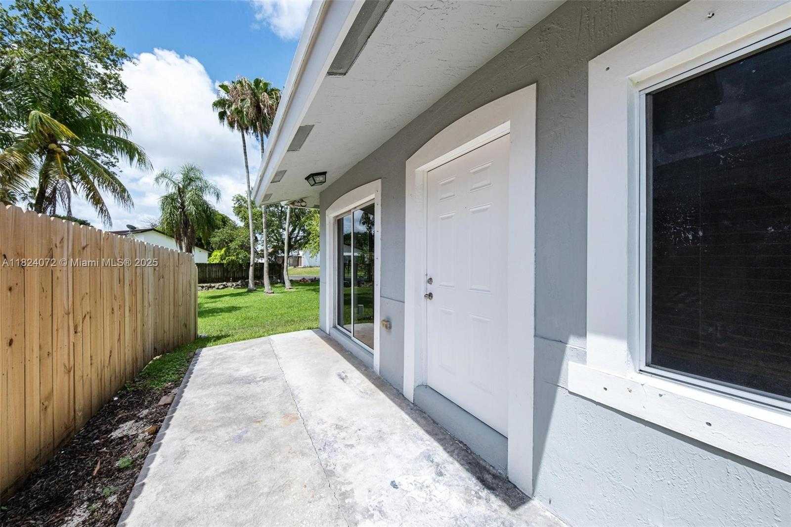Small Image of 13576 SOUTH WEST 287TH TER, Homestead Number 31