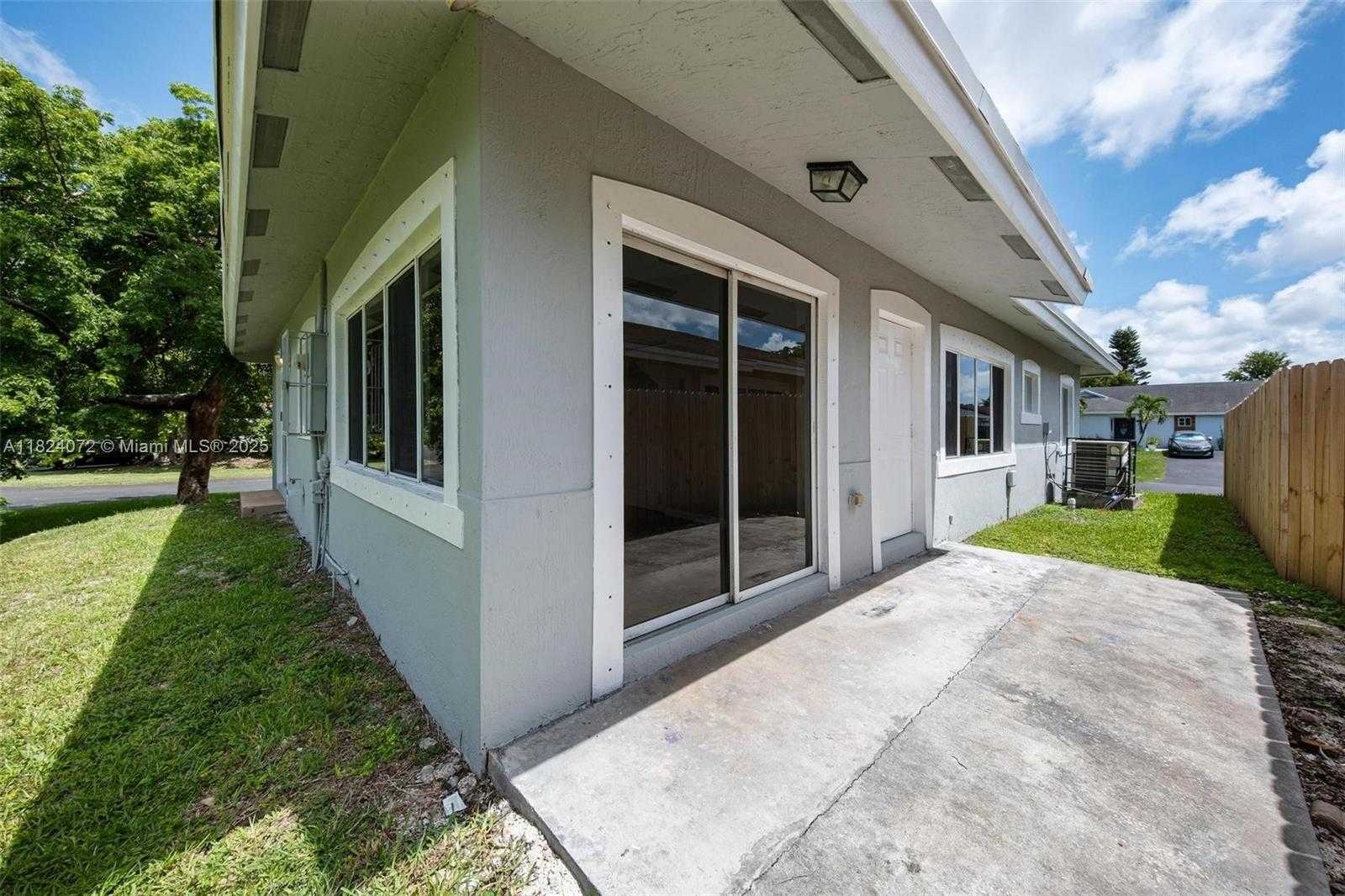 Small Image of 13576 SOUTH WEST 287TH TER, Homestead Number 32
