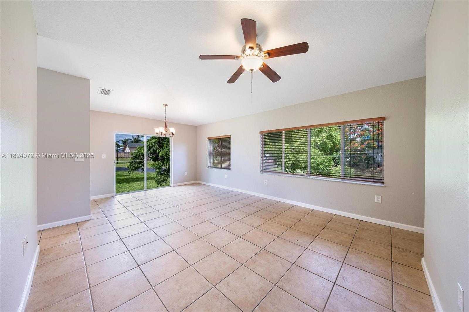 Small Image of 13576 SOUTH WEST 287TH TER, Homestead Number 7