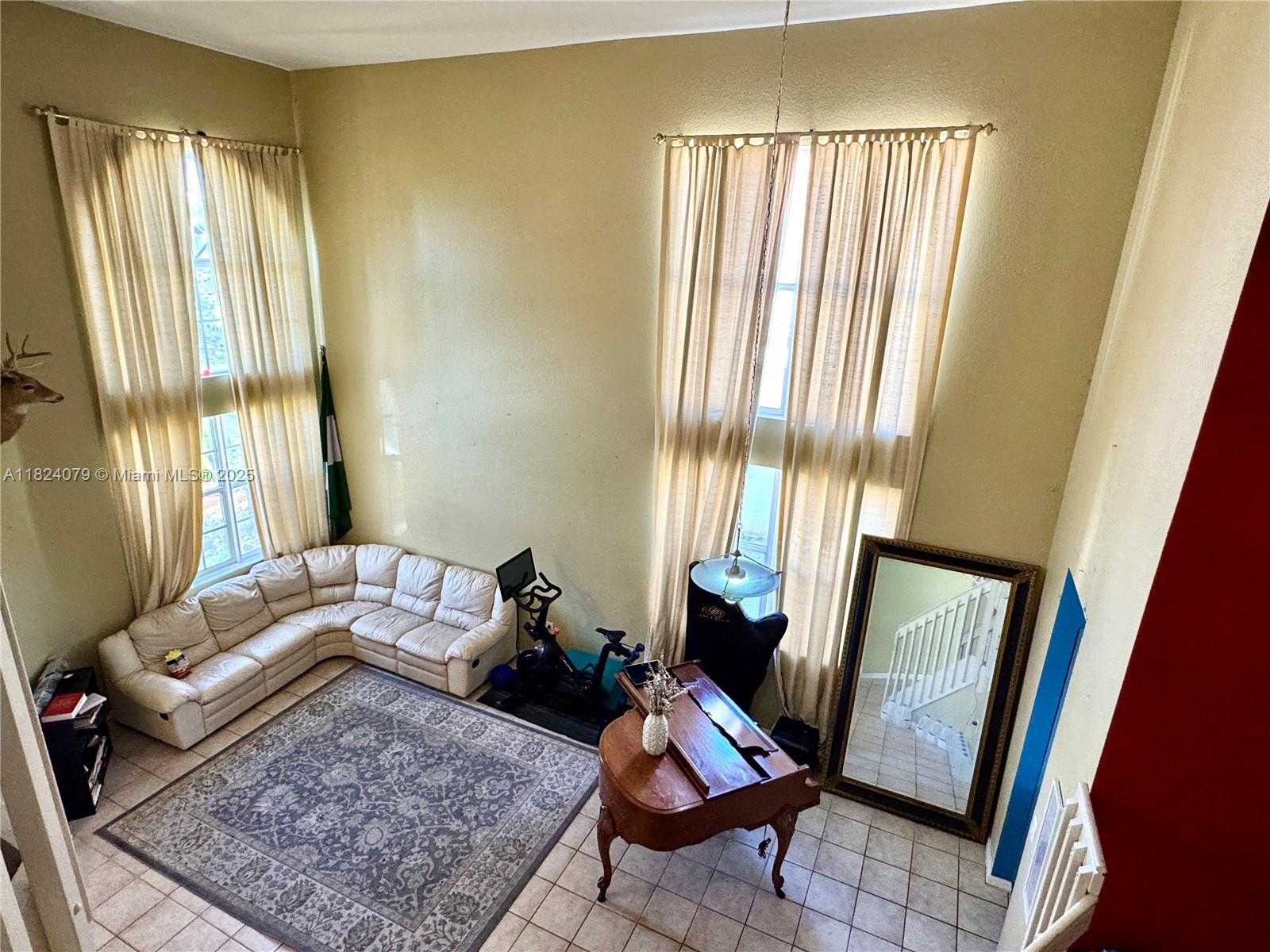 Small Image of 17088 NORTH WEST 19TH ST, Pembroke Pines Number 15