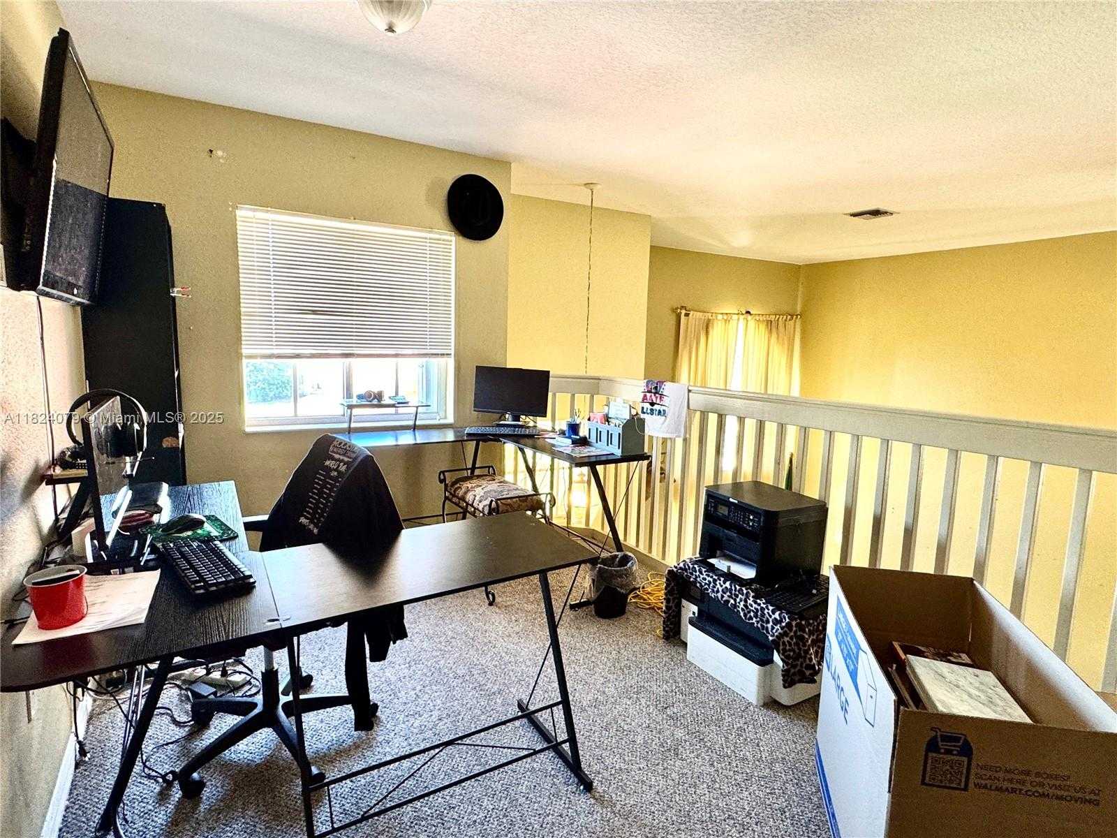 Small Image of 17088 NORTH WEST 19TH ST, Pembroke Pines Number 16