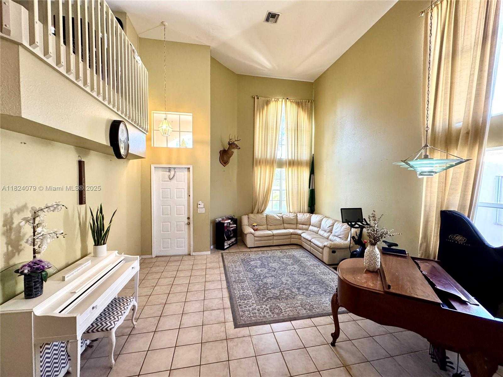 Small Image of 17088 NORTH WEST 19TH ST, Pembroke Pines Number 2