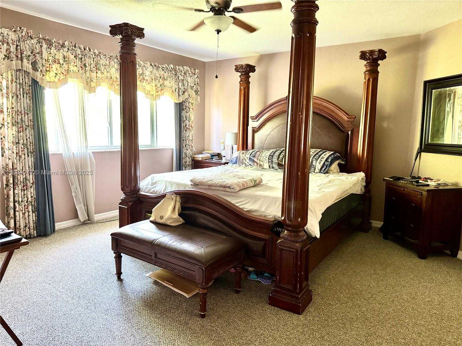 Small Image of 17088 NORTH WEST 19TH ST, Pembroke Pines Number 20