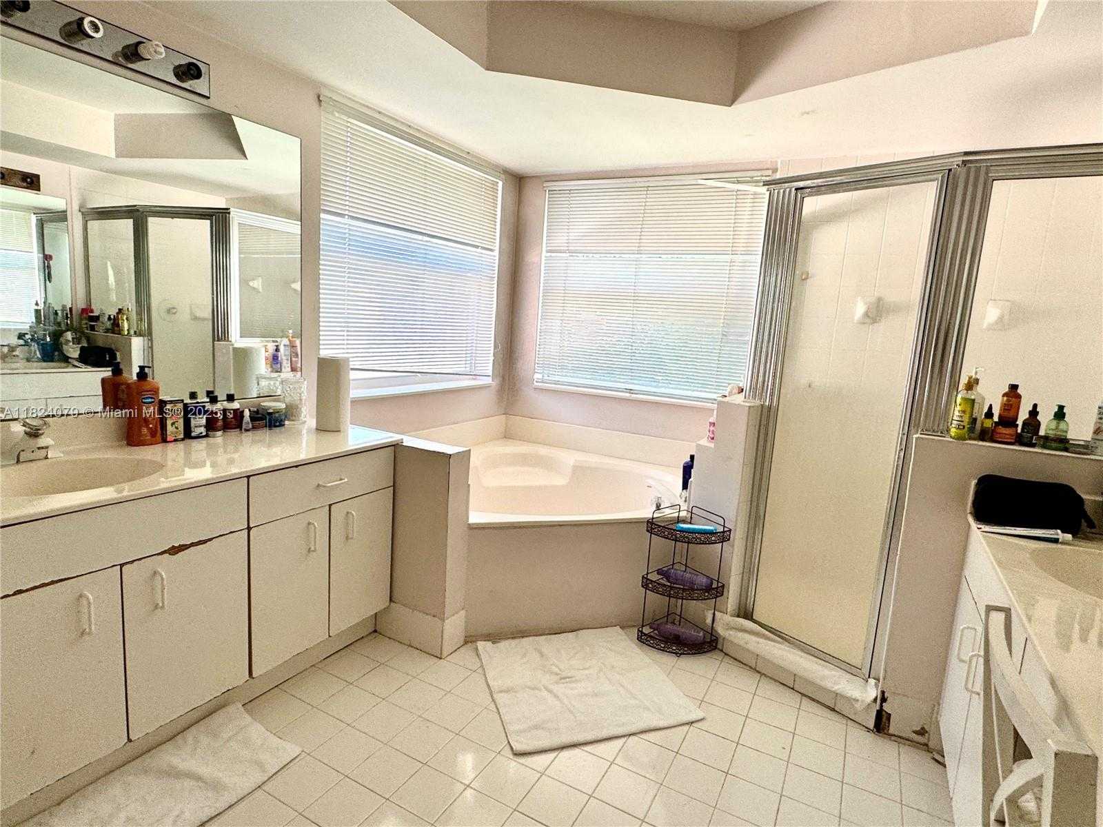 Small Image of 17088 NORTH WEST 19TH ST, Pembroke Pines Number 21