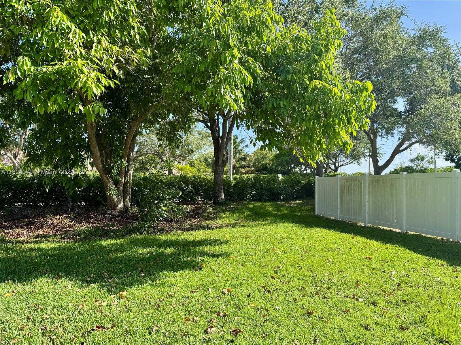 Small Image of 17088 NORTH WEST 19TH ST, Pembroke Pines Number 25