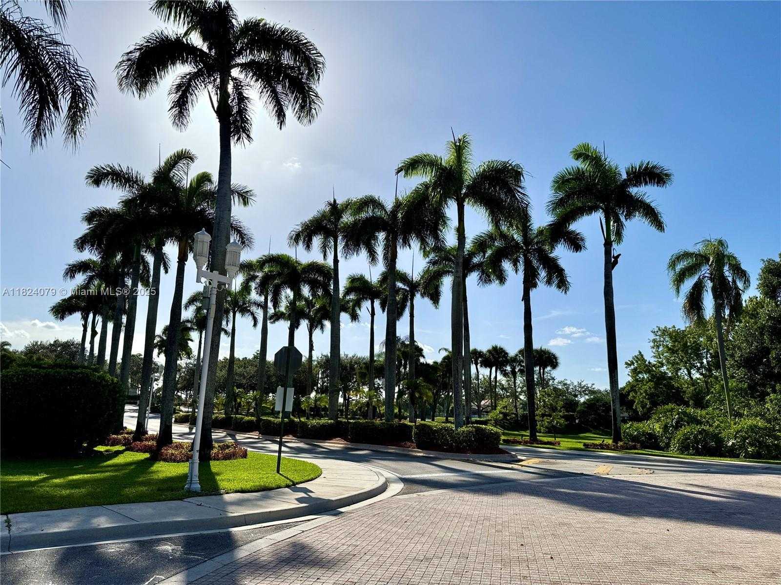 Small Image of 17088 NORTH WEST 19TH ST, Pembroke Pines Number 29