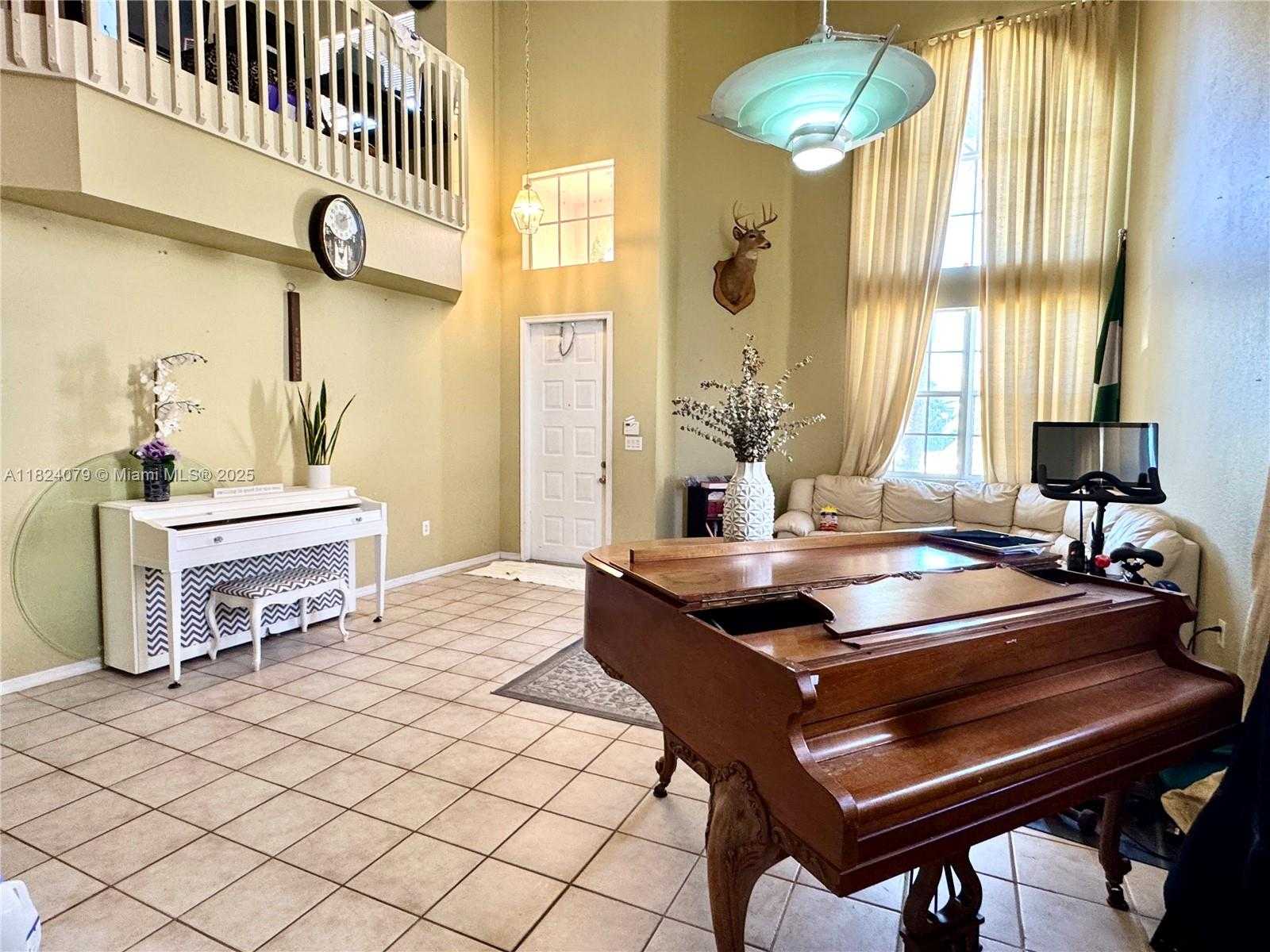 Small Image of 17088 NORTH WEST 19TH ST, Pembroke Pines Number 3
