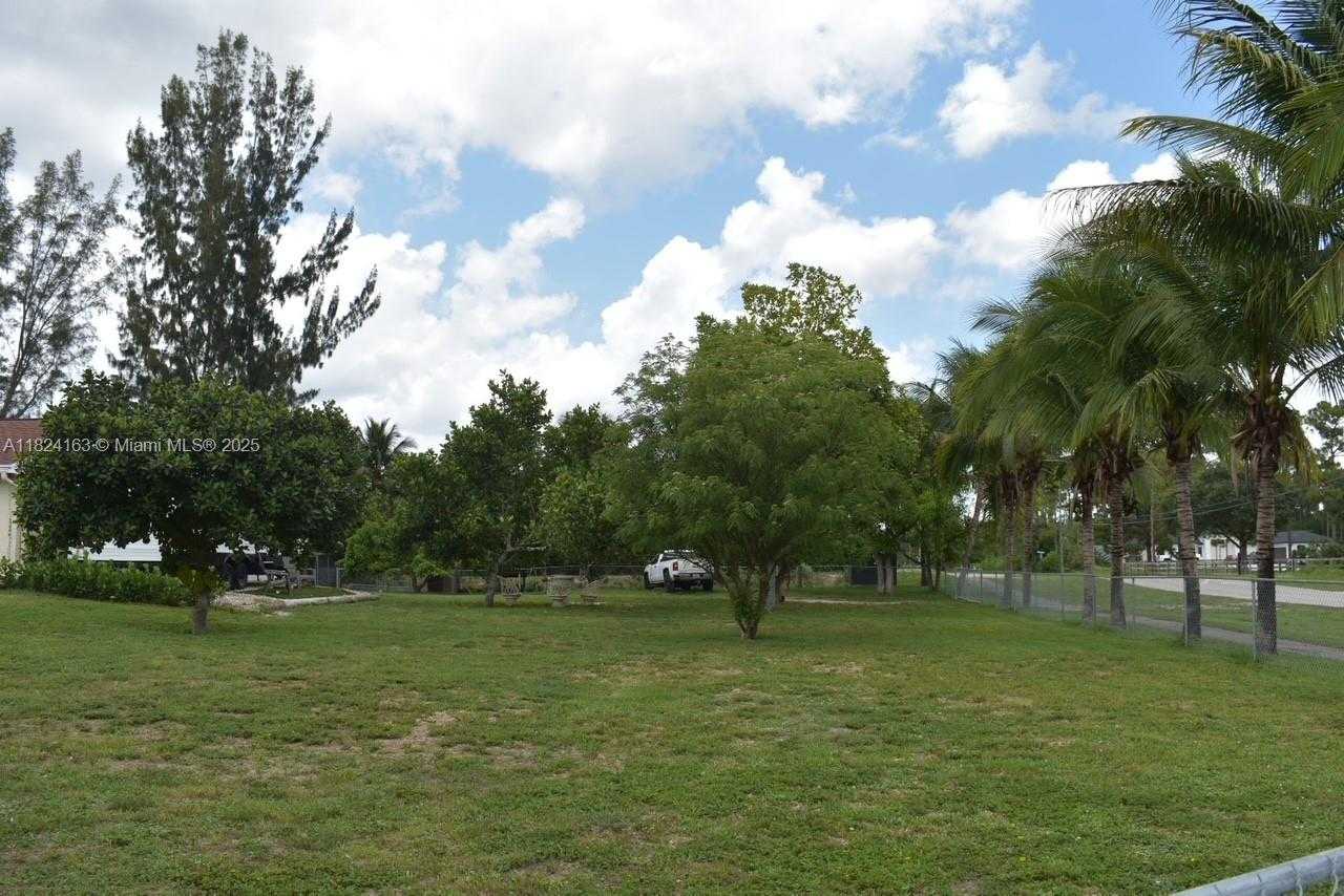 Small Image of 16525 87TH LN N, Loxahatchee Number 28