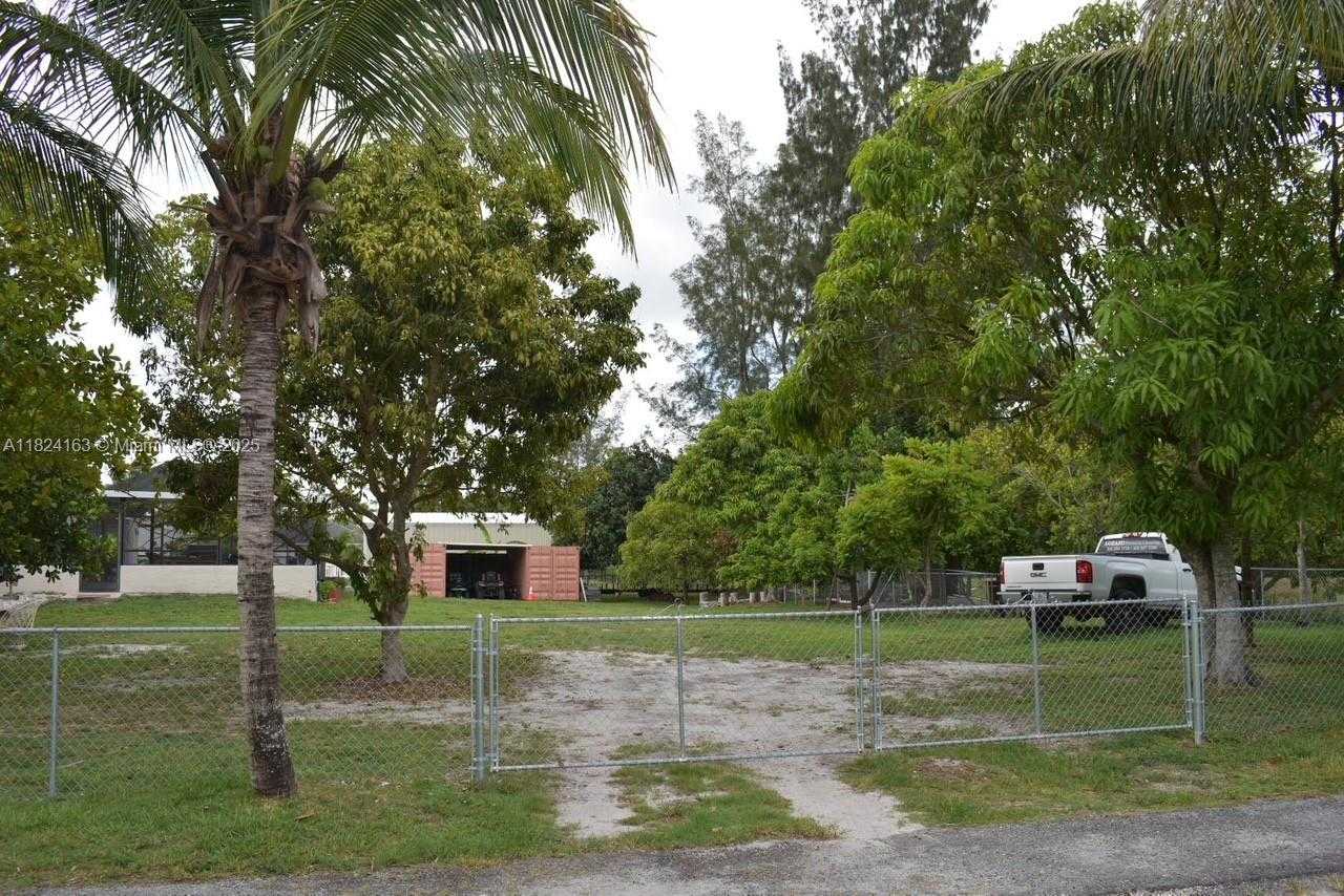 Small Image of 16525 87TH LN N, Loxahatchee Number 29