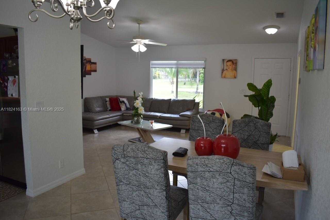 Small Image of 16525 87TH LN N, Loxahatchee Number 37