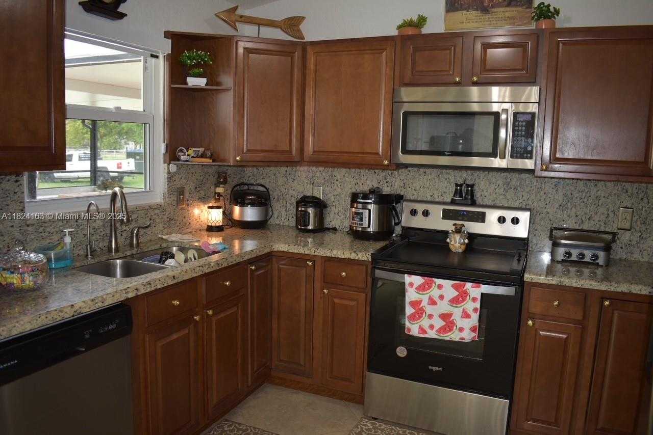 Small Image of 16525 87TH LN N, Loxahatchee Number 38