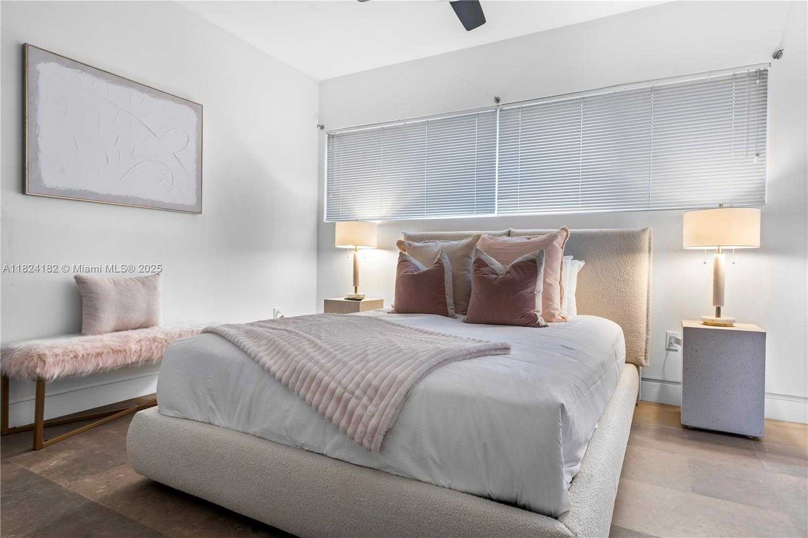 Small Image of 1606 SOUTH BAYSHORE DR, Miami Number 28