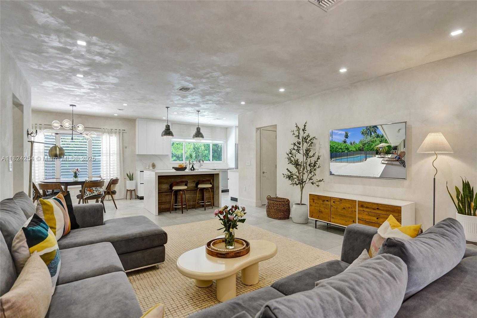 Small Image of 1330 HARRISON ST, Hollywood Number 24