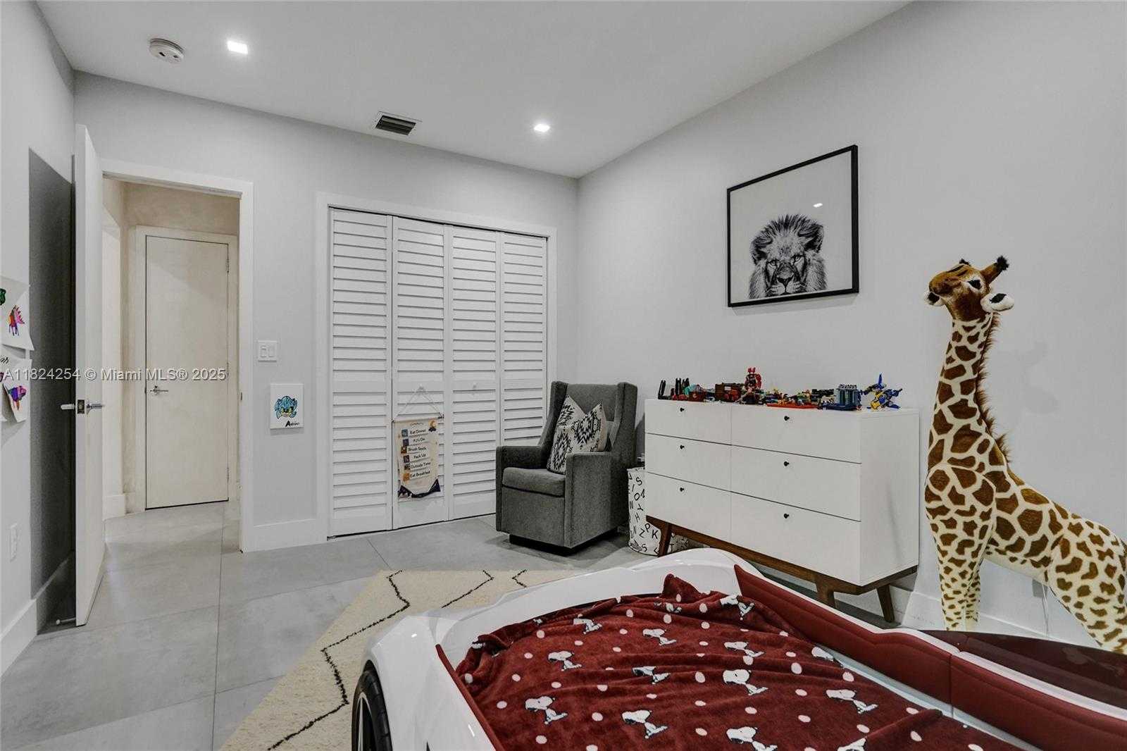Small Image of 1330 HARRISON ST, Hollywood Number 28