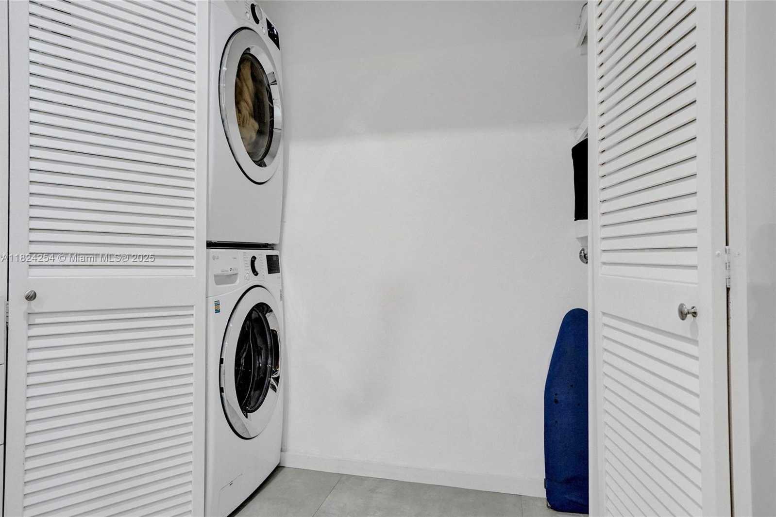 Small Image of 1330 HARRISON ST, Hollywood Number 47