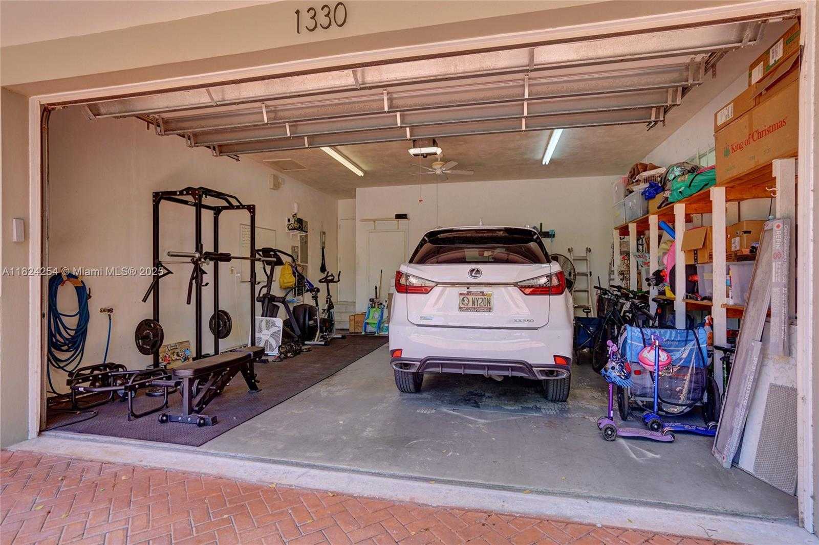 Small Image of 1330 HARRISON ST, Hollywood Number 62