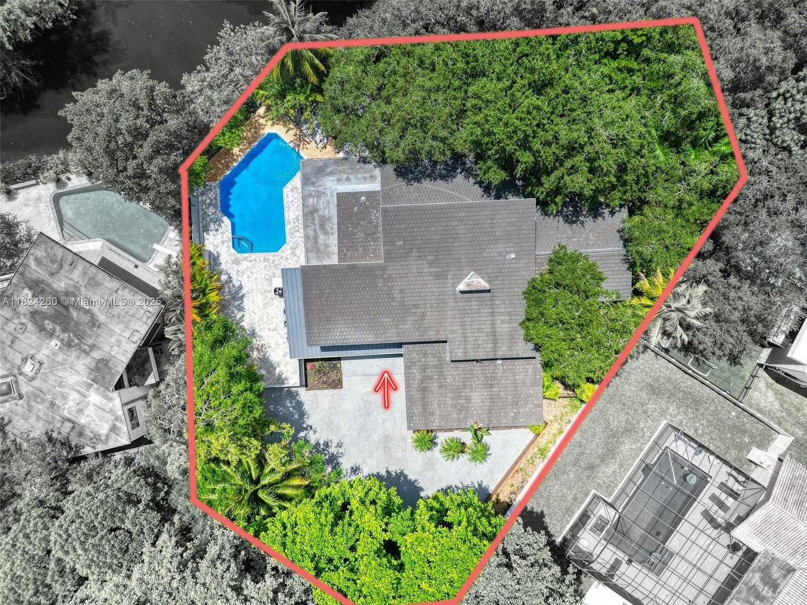 Small Image of 5811 SOUTH WEST 33 TER, Hollywood Number 2