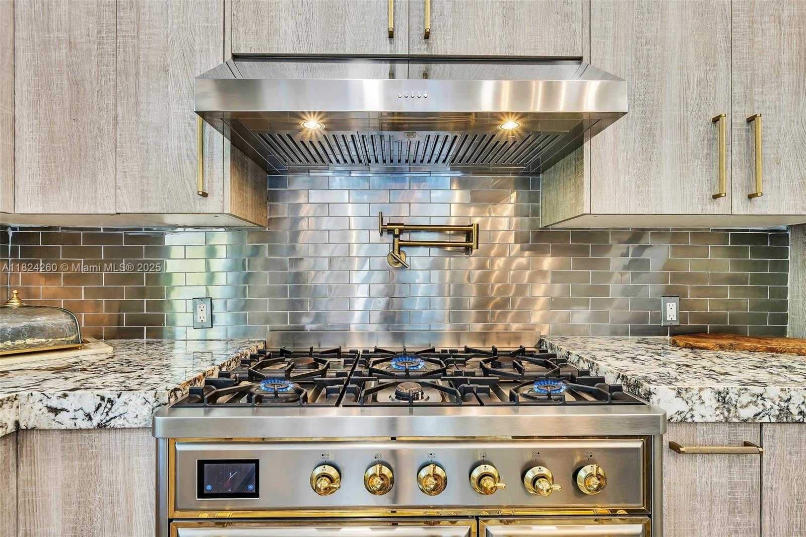 Small Image of 5811 SOUTH WEST 33 TER, Hollywood Number 23