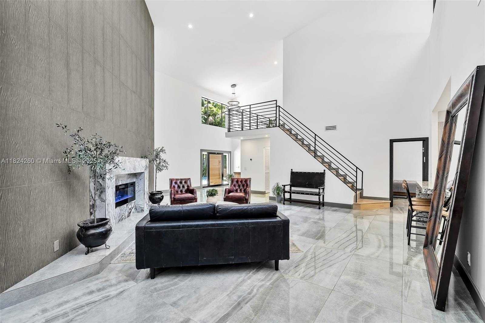 Small Image of 5811 SOUTH WEST 33 TER, Hollywood Number 29