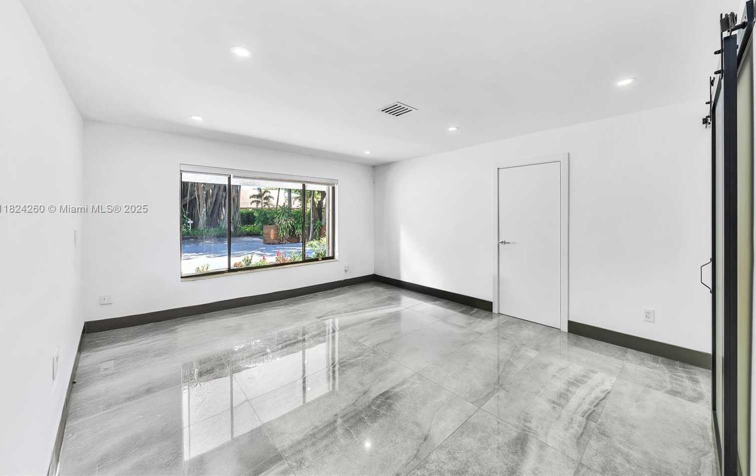 Small Image of 5811 SOUTH WEST 33 TER, Hollywood Number 31