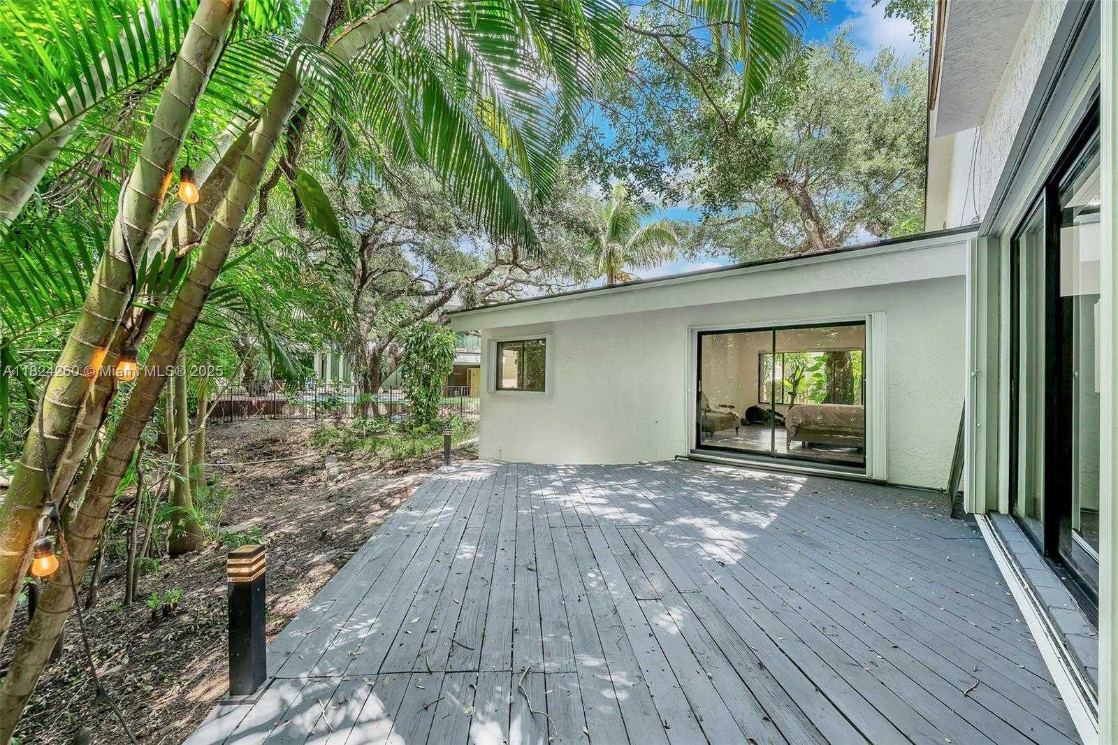 Small Image of 5811 SOUTH WEST 33 TER, Hollywood Number 67