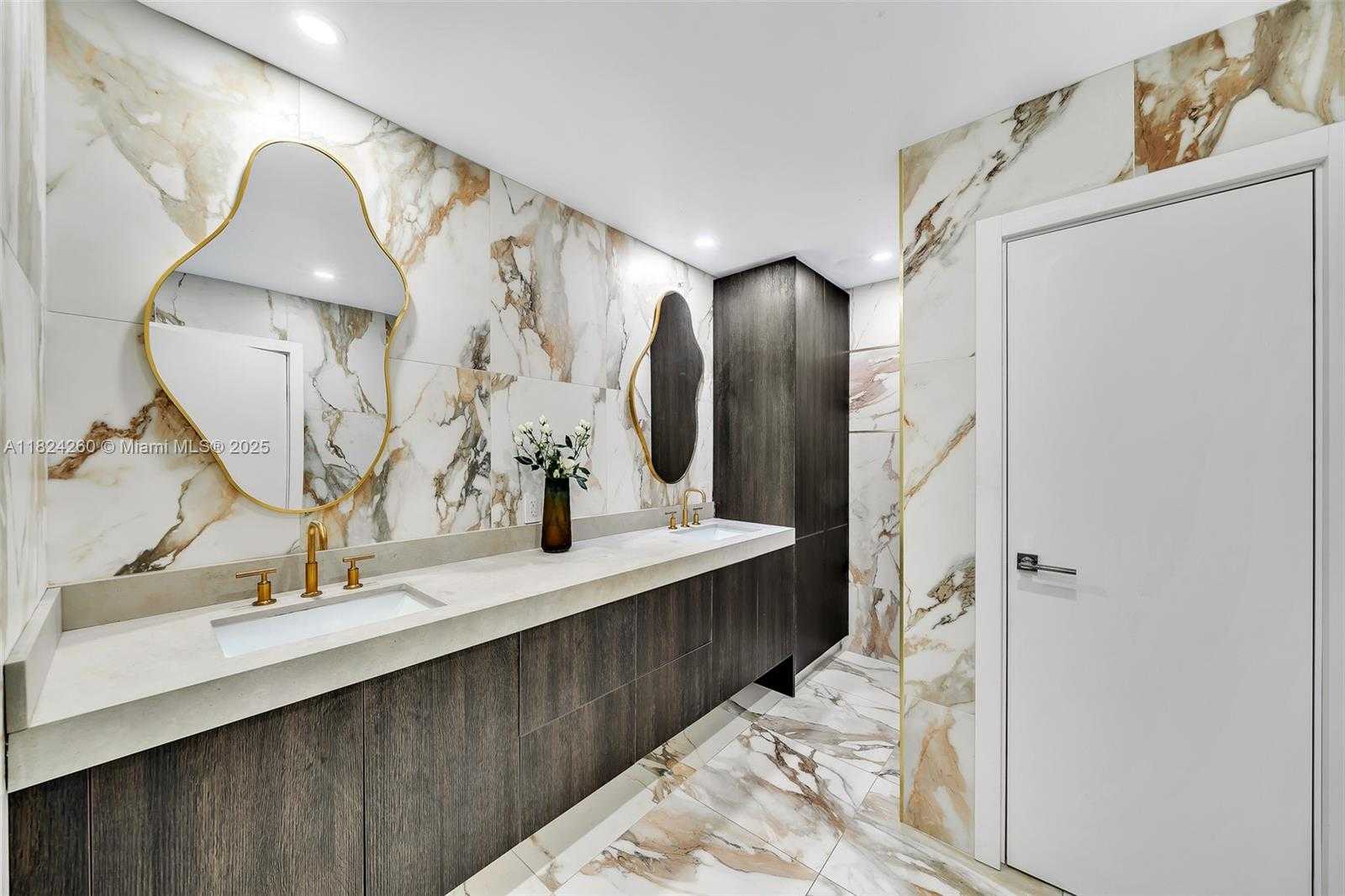 Small Image of 5811 SOUTH WEST 33 TER, Hollywood Number 69