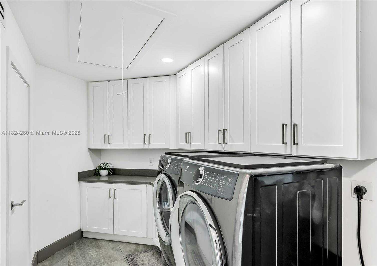 Small Image of 5811 SOUTH WEST 33 TER, Hollywood Number 76