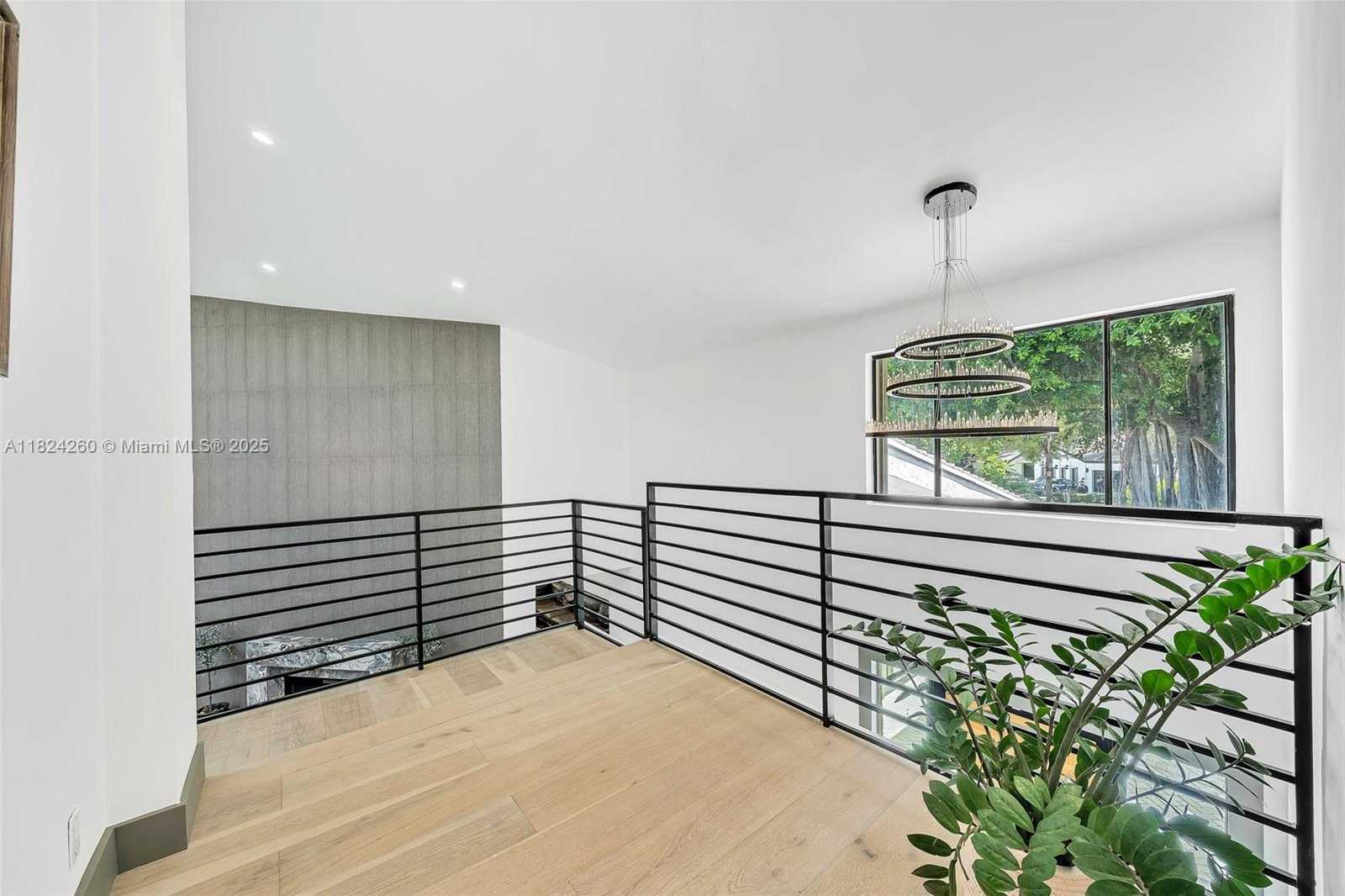 Small Image of 5811 SOUTH WEST 33 TER, Hollywood Number 82