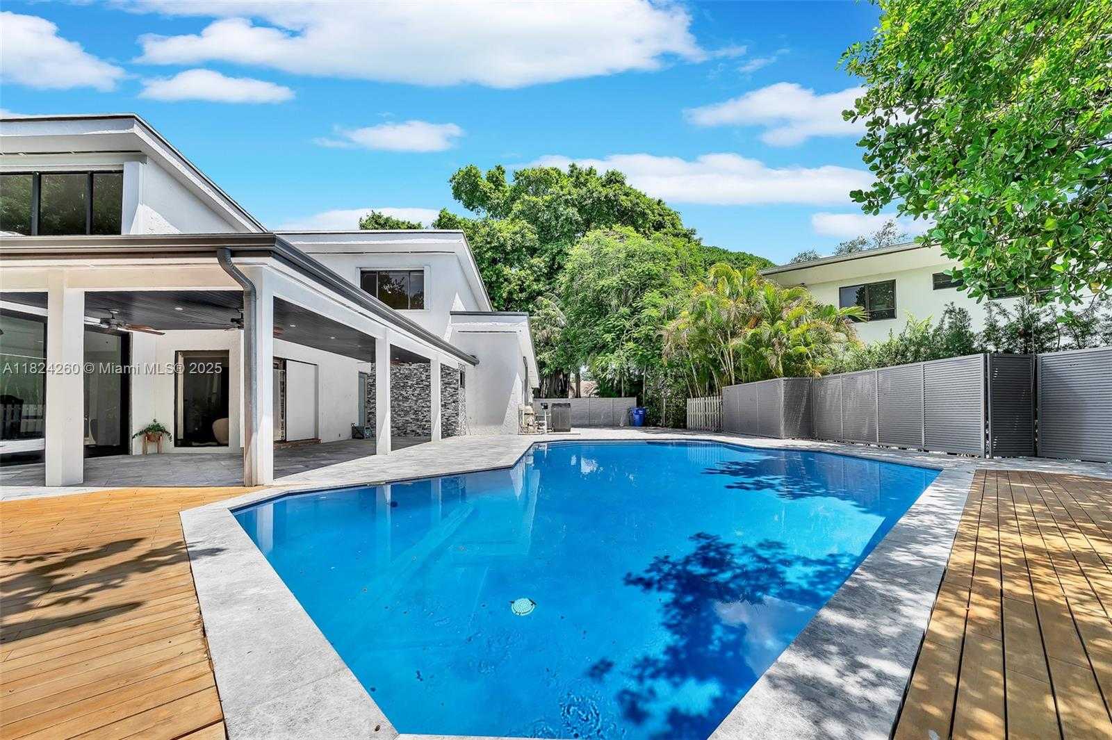 Small Image of 5811 SOUTH WEST 33 TER, Hollywood Number 89