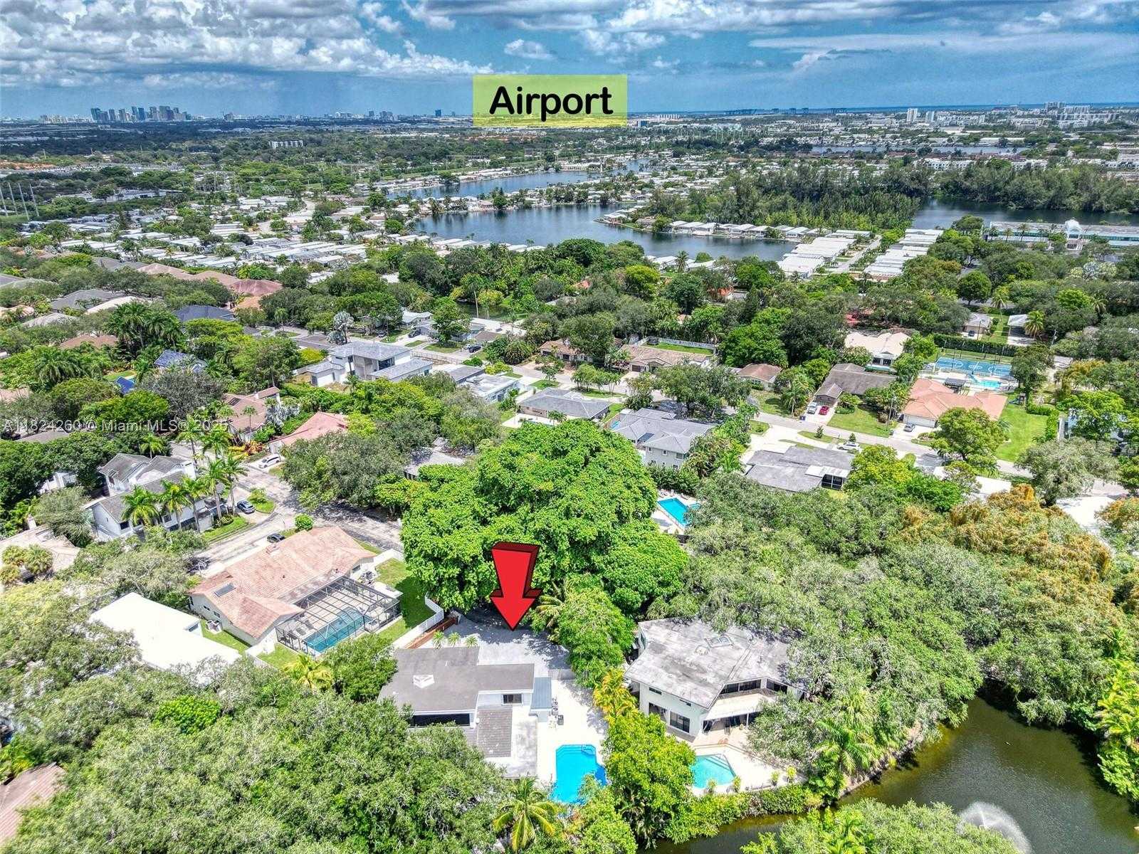 Small Image of 5811 SOUTH WEST 33 TER, Hollywood Number 95