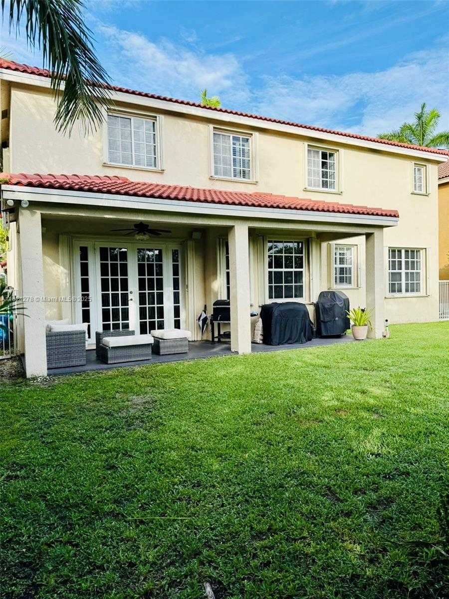 Small Image of 1325 CHENILLE CIR, Weston Number 14