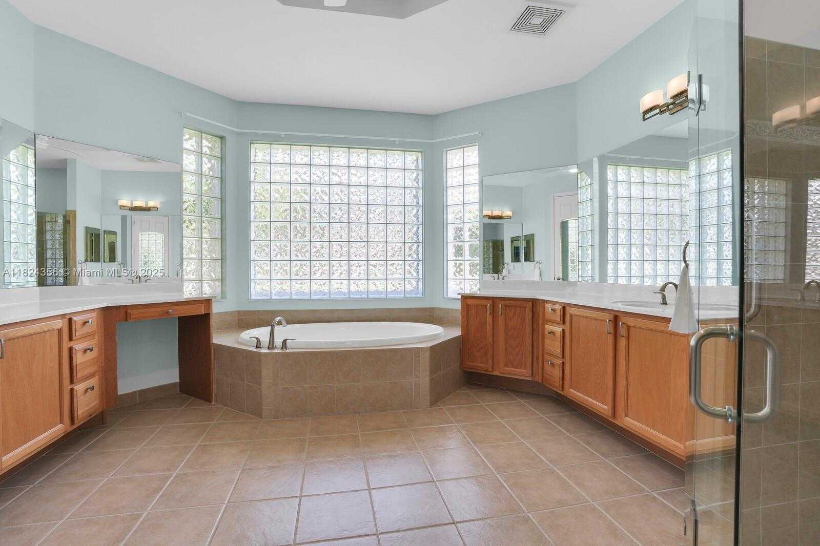 Small Image of 819 SOUTH WEST BROMELIA TER, Stuart Number 15