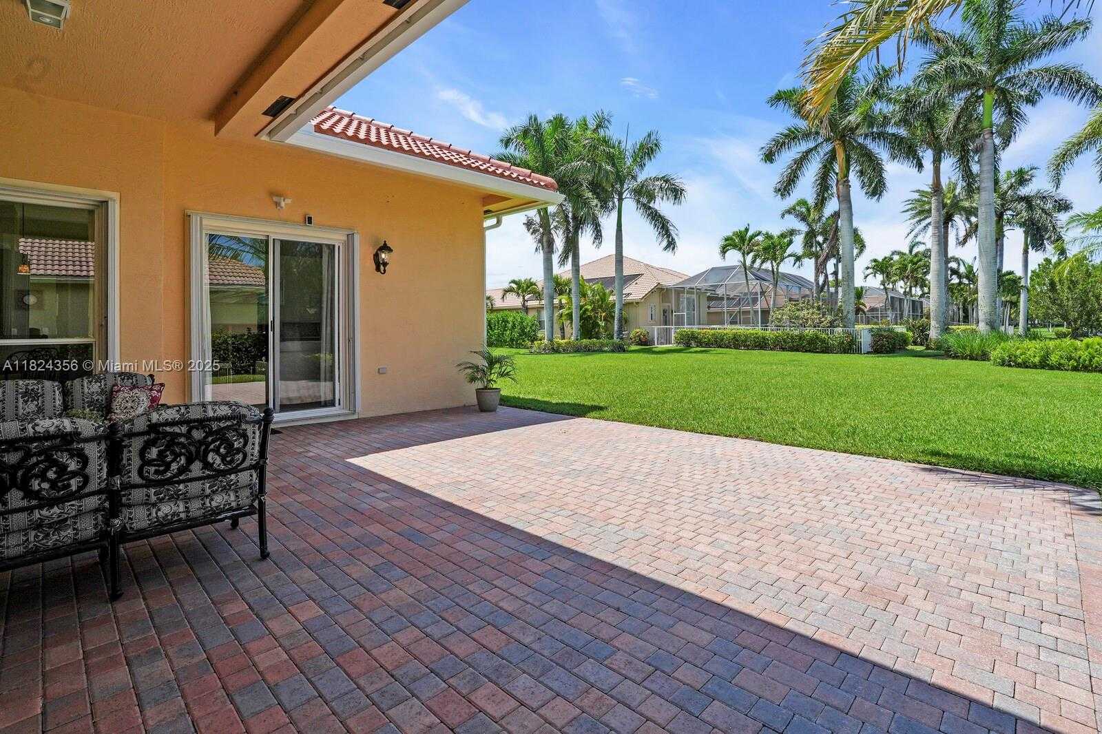 Small Image of 819 SOUTH WEST BROMELIA TER, Stuart Number 24