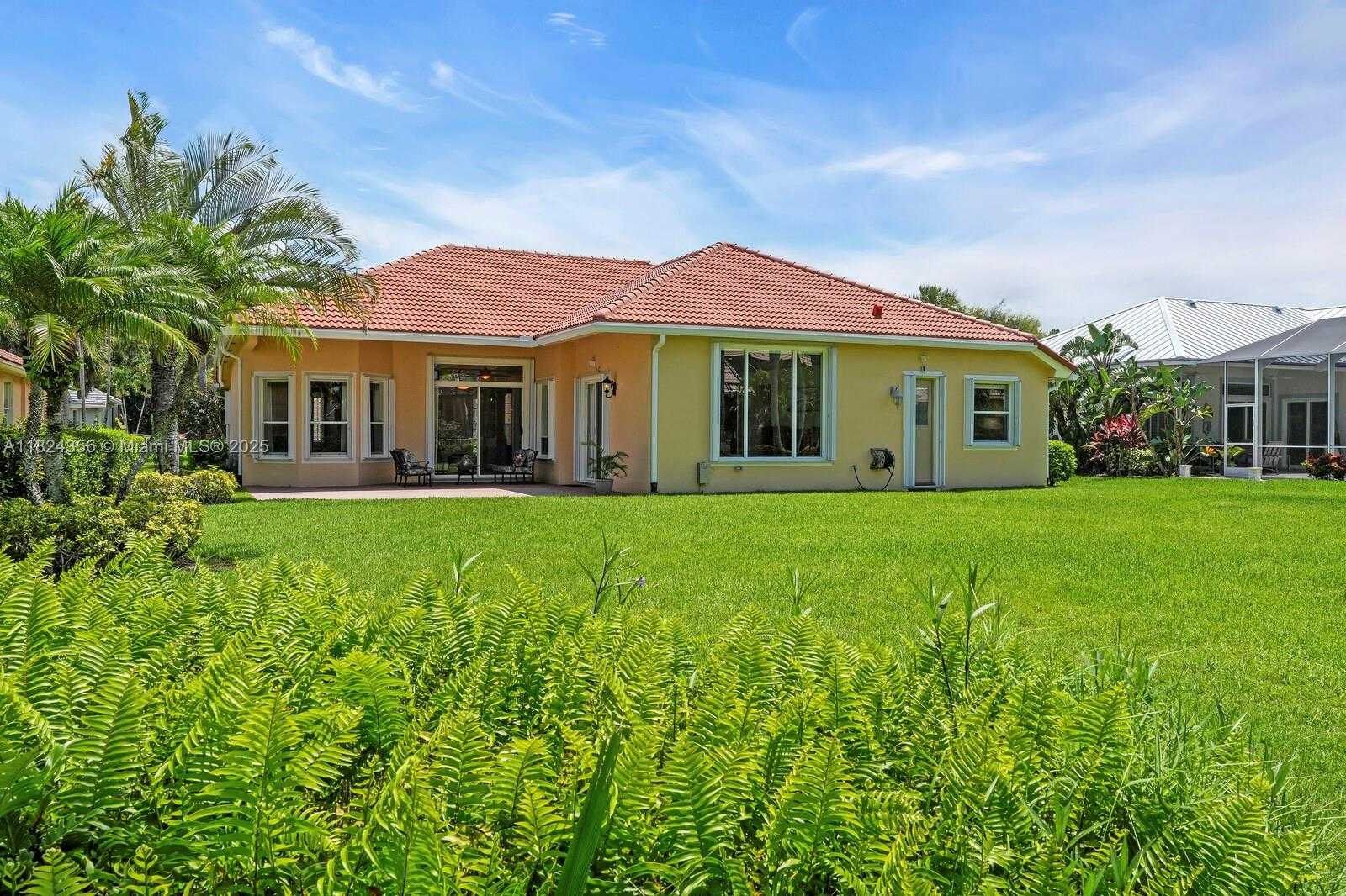 Small Image of 819 SOUTH WEST BROMELIA TER, Stuart Number 25