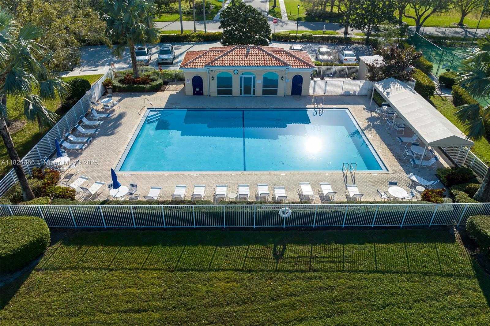 Small Image of 819 SOUTH WEST BROMELIA TER, Stuart Number 37