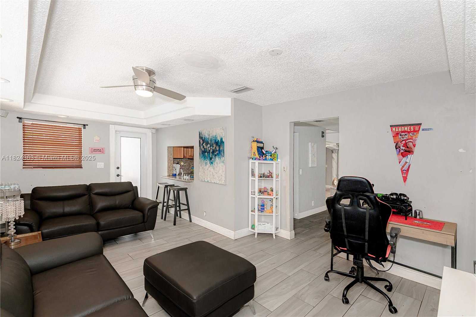 Small Image of 11700 SHERIDAN ST, Pembroke Pines Number 13