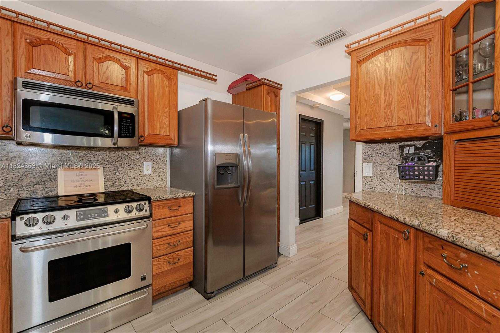 Small Image of 11700 SHERIDAN ST, Pembroke Pines Number 14