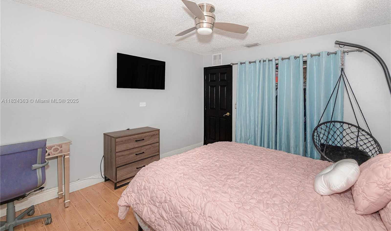 Small Image of 11700 SHERIDAN ST, Pembroke Pines Number 18