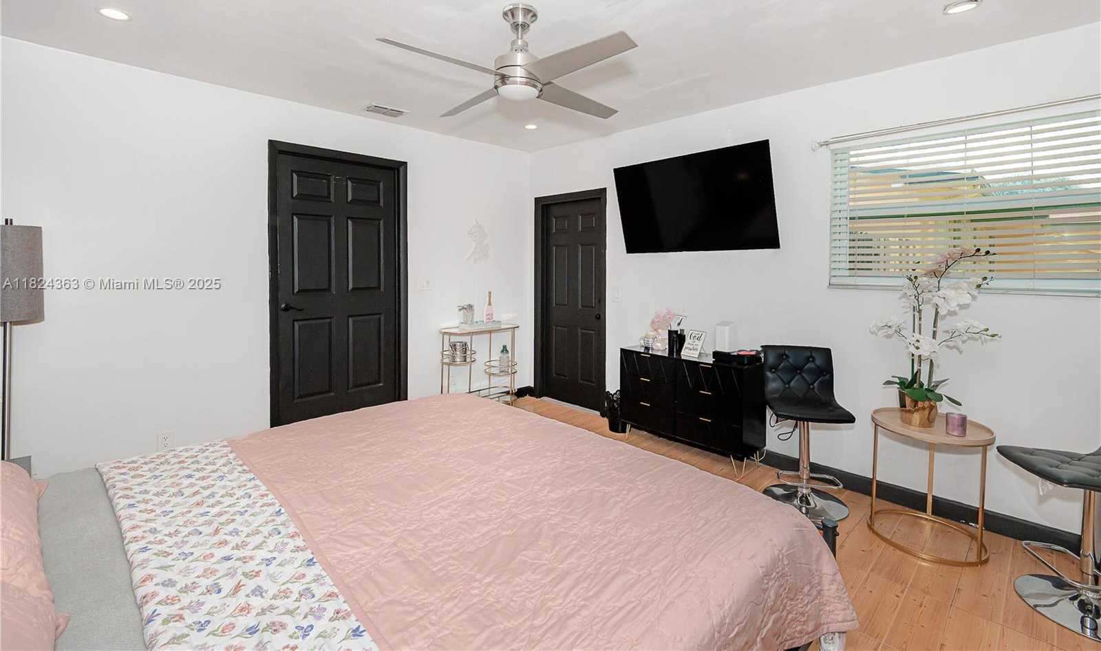 Small Image of 11700 SHERIDAN ST, Pembroke Pines Number 19