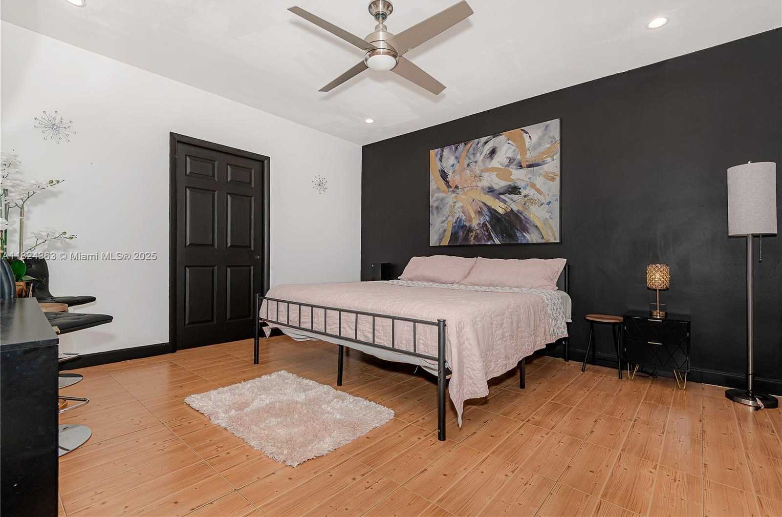 Small Image of 11700 SHERIDAN ST, Pembroke Pines Number 20
